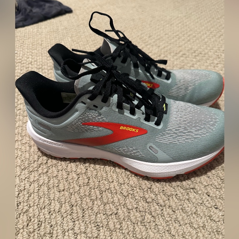 Women’s Brooks Sneakers